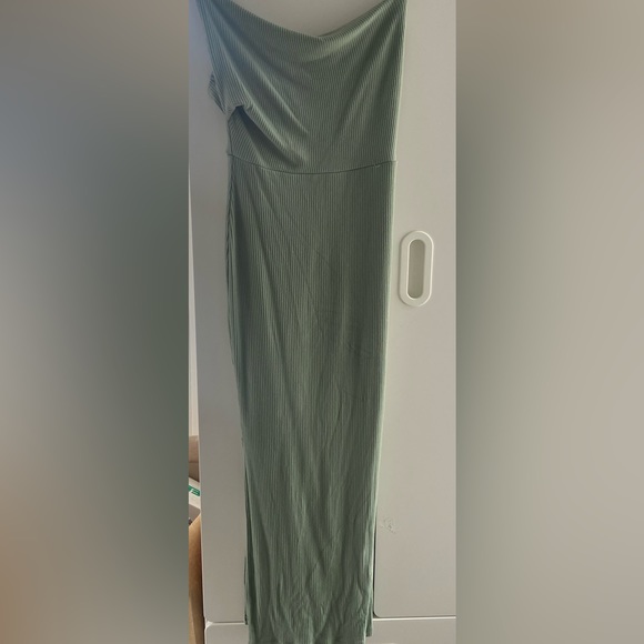 Hello Molly Rooftop Martinis For Two Knit Midi Dress in Sage - Picture 4 of 6